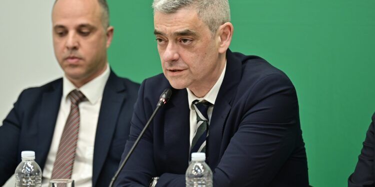 Ο Χρήστος Κακλαμάνης στο ΕΡΤnews: Η τσέπη των πολιτών θα κρίνει τις εκλογές - Προτεραιότητα η μάχη κατά των καρτέλ - ertnews.gr