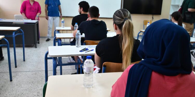 Πανελλαδικές 2026 - ΕΠΑΛ: Οι απαντήσεις σε Ηλεκτρικές Μηχανές, Γεωργικές Επιχειρήσεις, Ναυσιπλοΐα ΙΙ και Ναυτικές Μηχανές - ertnews.gr