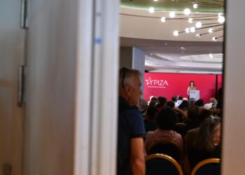 Πάνω σε «κινούμενη άμμο» η αριστερά: Στο άγνωστο ο ΣΥΡΙΖΑ, έντονες διεργασίες ΜέΡΑ25 - Νέα Αριστερά και στη μέση ο Αλέξης Τσίπρας - ertnews.gr