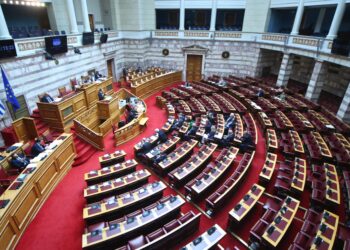 Κόντρα στη Βουλή για τον νέο εκλογικό νόμο στην Τοπική Αυτοδιοίκηση - Σκληρές τοποθετήσεις από όλα τα κόμματα - ertnews.gr