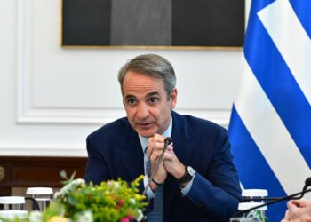 Μητσοτάκης στο υπουργικό: Αναμένεται περαιτέρω πτώση στις τιμές της βενζίνης - Έχουμε σημαντικά ορόσημα το επόμενο εξάμηνο