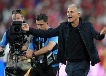 Ο πανηγυρισμός του 73χρονου Κάρλος Κεϊρόζ για τη νίκη της Γκάνας (video) - www.ertsports.gr