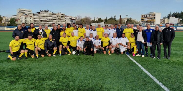 Αγώνα για φιλανθρωπικό σκοπό έδωσαν οι παλαίμαχοι της ΑΕΚ και του Πιερικού - www.ertsports.gr