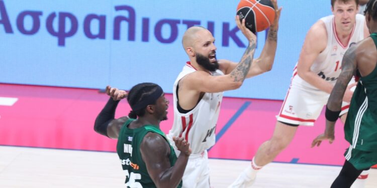 Ο Ολυμπιακός απάντησε για το φάουλ στον Φουρνιέ: «Δεν χρειάζεται κάποιο σχόλιο» (video) - www.ertsports.gr