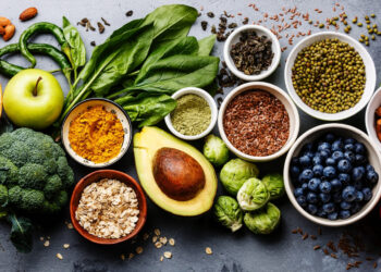 Ανατροπή από το Χάρβαρντ: Δεν αρκούν οι «πέντε μερίδες την ημέρα» – Το μικροθρεπτικό συστατικό που κάνει τη διαφορά στην υγεία