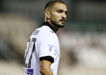Ο Οζντόεφ αποχαιρέτησε τον ΠΑΟΚ - www.ertsports.gr