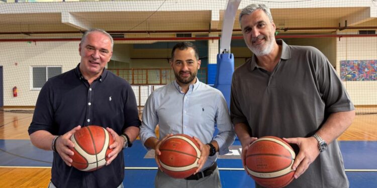 Για 6η συνεχή χρονιά με τον Νίκο Οικονόμου-Basketball camps δωρεάν σε όλη την Στερεά Ελλάδα - www.ertsports.gr