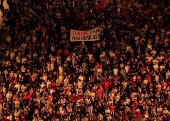 Αλβανία: Διώξεις σε διαδηλωτές για τον αποκλεισμό αυτοκινητοδρόμου κατά τις διαμαρτυρίες για το τουριστικό σχέδιο του γαμπρού του Τραμπ