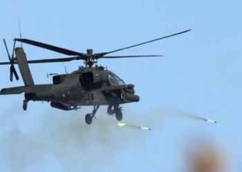 Κατάρριψη Apache στον Κόλπο: Η αλλαγή ρητορικής από τον Τραμπ και η επικίνδυνη κλιμάκωση της Τεχεράνης