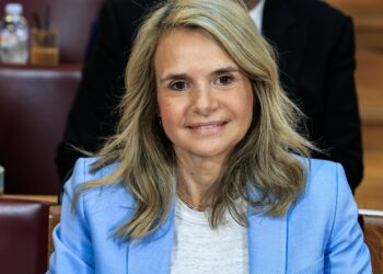 Αποστολάκη στο ΕΡΤnews Radio 105,8: «Αναγκαστική συμμόρφωση» η ρύθμιση για το νόμο Κατσέλη