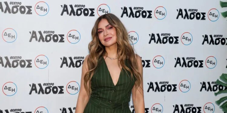 Αποστολία Ζώη: «Η απώλεια των γονιών μου μού άλλαξε τη ζωή, ήταν ο μεγαλύτερός μου φόβος»