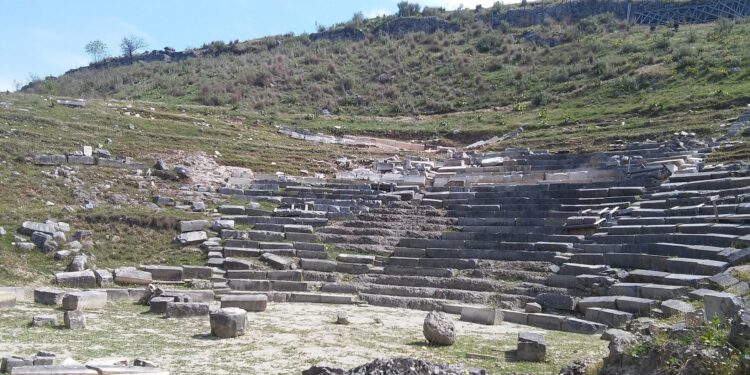 Στο ΕΣΠΑ η Β΄ φάση αποκατάστασης του αρχαίου θεάτρου Γιτάνων