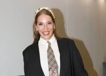 Αθηνά Μαξίμου: «Όταν κατάλαβα ότι η μητρότητα αδυνατούσε να έρθει, είπα “δεν έγινε κάτι, δεν θα πεθάνει κανείς”»