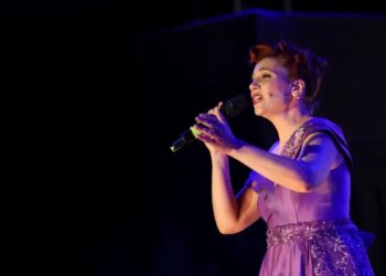 Πέννυ Μπαλτατζή: Τα παιδιά μου με κάνουν να θέλω να γίνομαι καλύτερη