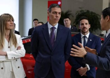 Πέδρο Σάντσεθ: Η σύζυγός του θα δικαστεί για διαφθορά - Της απαγορεύτηκε η έξοδος από την Ισπανία
