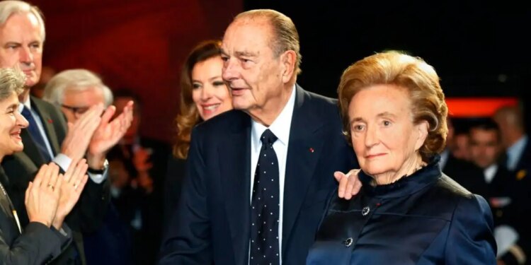 Πέθανε η Μπερναντέτ Σιράκ, χήρα του πρώην προέδρου της Γαλλίας Ζακ Σιράκ