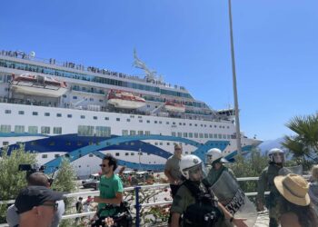 Σύρος: ΜΑΤ και απαγορεύσεις κυκλοφορίας λόγω της άφιξης του Crown Iris