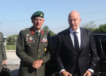 Τουρκική παρενόχληση στο αεροσκάφος του Δένδια – Αποδέκτες της ίδιας συμπεριφοράς και οι υπουργοί Άμυνας Γαλλίας και Ολλανδίας