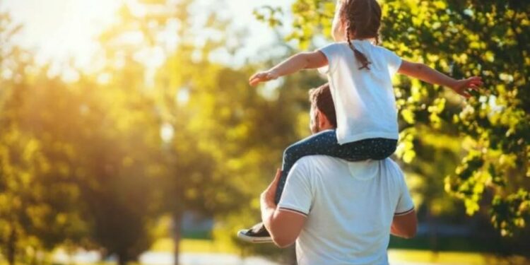 Έκτακτη ενίσχυση 150 ευρώ ανά παιδί έως τις 30 Ιουνίου – Ποιοι είναι οι δικαιούχοι