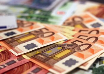 Αυξάνεται στα 1.600 το όριο του ακατάσχετου λογαριασμού