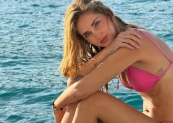 Η Κιάρα Φεράνι ξετρελάθηκε με τη Μήλο: «Μοιάζει σαν να βγήκε από καρτ ποστάλ»