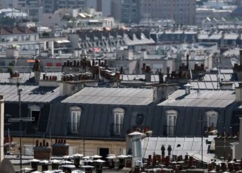 Γιατί οι Γάλλοι βάφουν τα τζάμια τους με κιμωλία στον φονικό καύσωνα - Το viral κόλπο