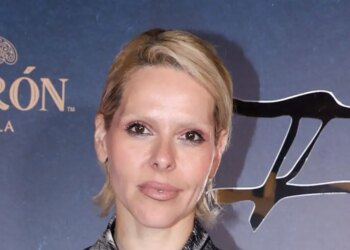 Έλενα Γαλυφά: «Εκεί έχουμε καταντήσει, σοφέρ δεν μπορούμε να έχουμε και παίρνουμε ταξί» λέει η fashion blogger