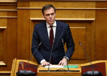 Μάντζος για τα επεισόδια στην Αλβανία: «Προκαλούν έντονη ανησυχία – Να διασφαλιστούν τα δικαιώματα της Ελληνικής Μειονότητας»