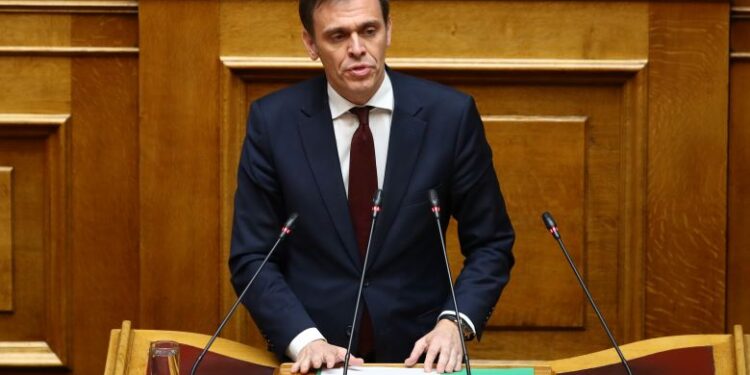 Μάντζος για τα επεισόδια στην Αλβανία: «Προκαλούν έντονη ανησυχία – Να διασφαλιστούν τα δικαιώματα της Ελληνικής Μειονότητας»
