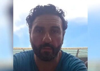Ο Μελέτης Ηλίας στη Γαλλία μαζί με την κόρη του για τη συναυλία του Bruno Mars