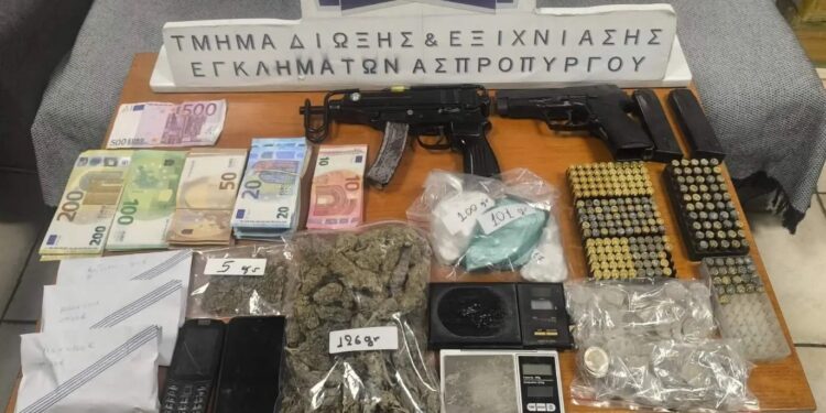 Συνελήφθη 62χρονος στο Περιστέρι για κατοχή όπλων και ναρκωτικών