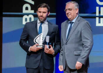 Το ελληνικό φάρμακο σαρώνει στις διεθνείς αγορές: Βραβείο Εξωστρέφειας για την ELPEN