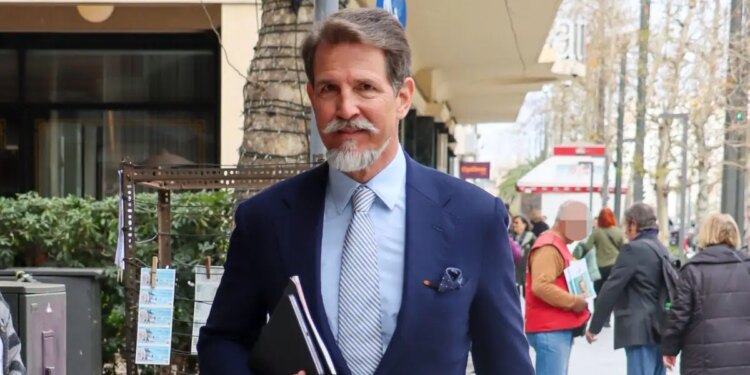 Ο Παύλος Ντε Γκρες ευχήθηκε χρόνια πολλά στον γιο του Αριστείδη για τα 18α γενέθλια του με μία γλυκιά ανάρτηση