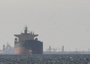 Περσικός Κόλπος: Παρά τη συμφωνία ΗΠΑ - Ιράν, 1150 εμπορικά πλοία παραμένουν αποκλεισμένα
