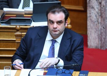 Νομοθετική ρύθμιση για την προστασία της οικονομικής ενίσχυσης σε μαθητές με προβλήματα ακοής ανακοίνωσε ο Κυριάκος Πιερρακάκης