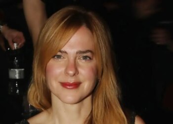 H Ρένα Μόρφη απαντά στον Δημήτρη Παπανώτα: «Χαλάλι του, μπορεί να λέει ό,τι θέλει γιατί με έκανε και γελούσα ως έφηβη»