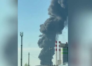 Ρωσία: Σκληρό σφυροκόπημα της Ουκρανίας με πάνω από 370 drones λίγο μετά το «όχι» του Πούτιν για συνάντηση με Ζελένσκι