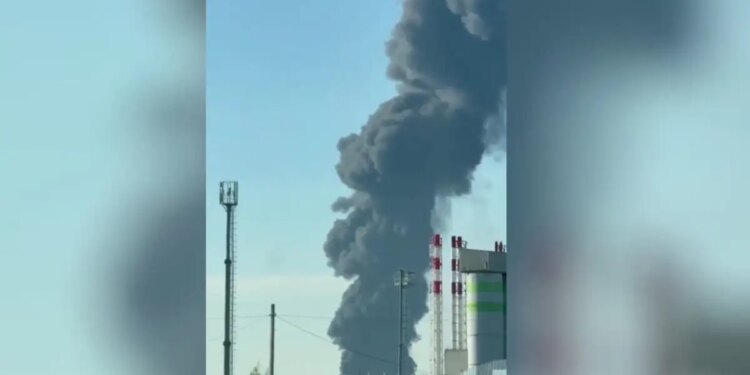 Ρωσία: Σκληρό σφυροκόπημα της Ουκρανίας με πάνω από 370 drones λίγο μετά το «όχι» του Πούτιν για συνάντηση με Ζελένσκι