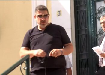 «Δεν θα σταματήσω τον αγώνα», λέει ο πατέρας του 19χρονου: Βαρύς ο πέλεκυς για τον θάνατό του στο λούνα παρκ Χαλκιδικής