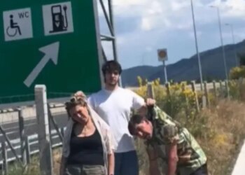 Γεράσιμος Σκιαδαρέσης και Μπέσσυ Μάλφα σε χιουμοριστικό βίντεο με τον 21χρονο γιο τους από τα «ΣΕΑ Αταλάντης»
