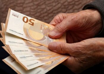 Προσωπική διαφορά: Επεκτείνεται με πλαφόν τα 300 ευρώ – Αντιδράσεις για το όριο από συνδικαλιστικούς φορείς