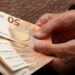 Προσωπική διαφορά: Επεκτείνεται με πλαφόν τα 300 ευρώ – Αντιδράσεις για το όριο από συνδικαλιστικούς φορείς