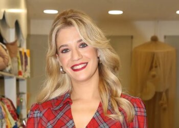 Τζένη Θεωνά: Ο μικρότερος γιος της ξεκίνησε τις βουτιές
