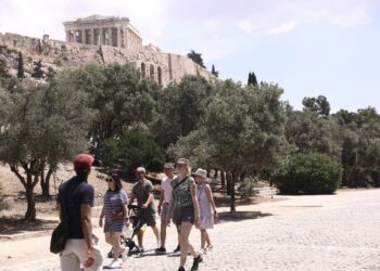 ΠΟΕΕΤ: 24ωρη πανελλαδική απεργία στον επισιτισμό και τον τουρισμό στις 24 Ιουνίου - ertnews.gr