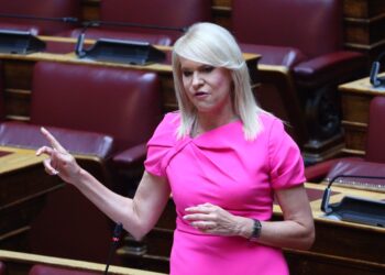 Παραιτήθηκε από τους «Δημοκράτες» η Τζάκρη με καταγγελίες κατά Κασσελάκη - ertnews.gr