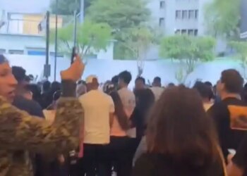 Σεισμοί στη Βενεζουέλα: Πανικός σε εμπορικό κέντρο - Κόσμος τρέχει να σωθεί από τα φονικά Ρίχτερ