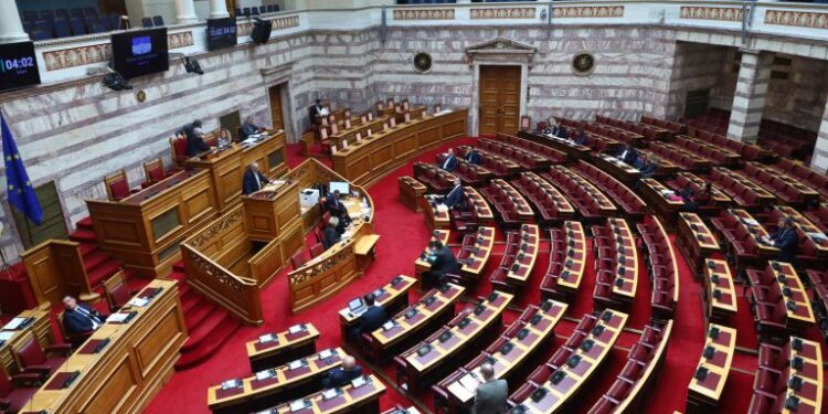 Συνταγματική Αναθεώρηση: Το στίγμα της πρότασης της ΝΔ έδωσε ο Πρωθυπουργός – Οι έξι βασικοί άξονες των αλλαγών