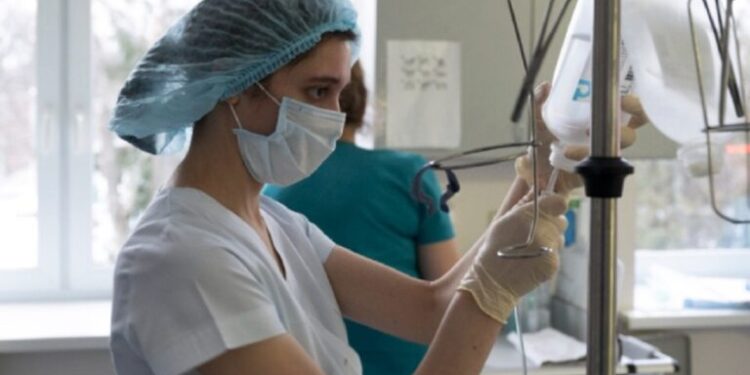 Θεμιστοκλέους στο ΕΡΤnews: Το ΕΣΥ έχει σήμερα το περισσότερο προσωπικό που είχε ποτέ – Ανοίγει άμεσα η πλατφόρμα για προσλήψεις επικουρικών νοσηλευτών