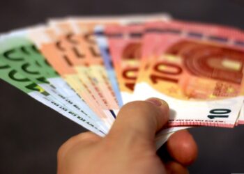 Ρύθμιση χρεών σε 72 δόσεις: Πότε ανοίγει η πλατφόρμα - Η απαραίτητη προϋπόθεση