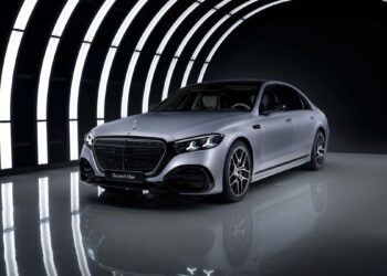 Οι Mercedes-Benz θα βελτιώνουν τις κακοτεχνίες των δρόμων!